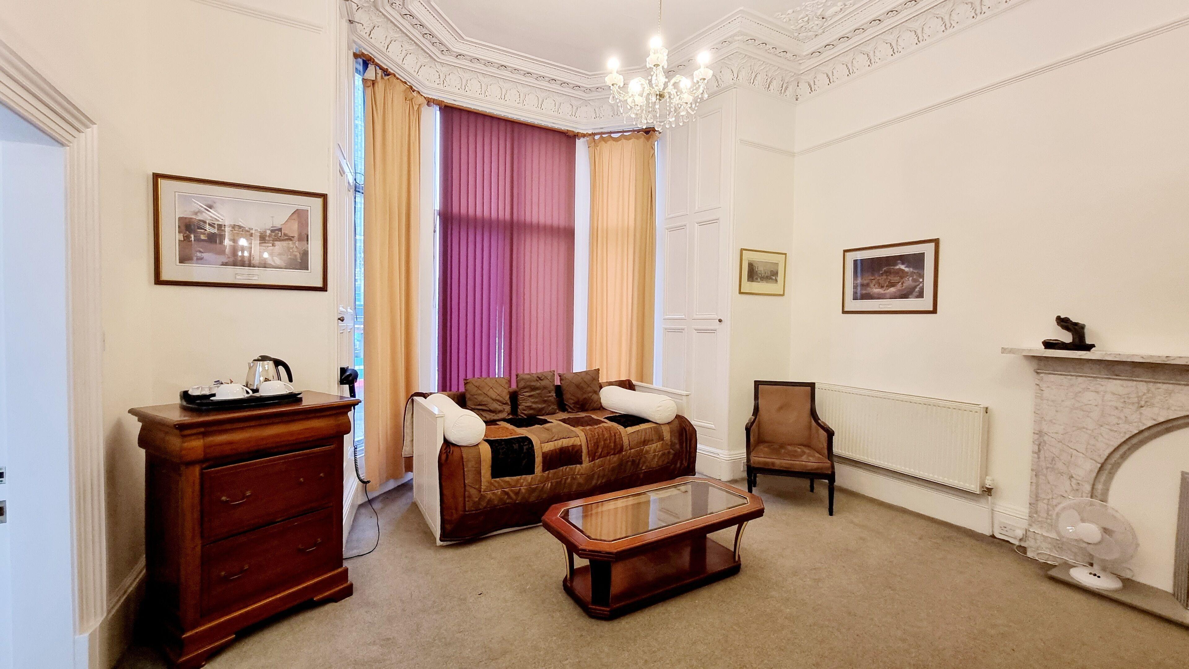 The Guards Hotel — Fotos 1
